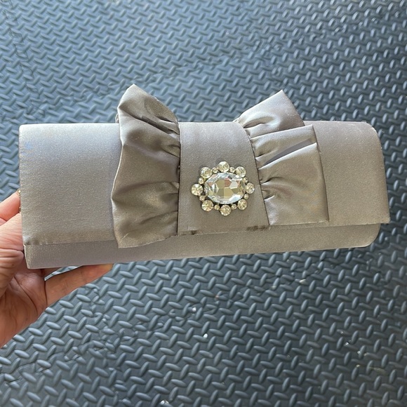 Sasha HandBag Purse with Ruffles and Gems - Picture 2 of 8